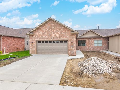 1922 Dunraven Rd, Bloomington, IL, 61704-9704 | Card Image