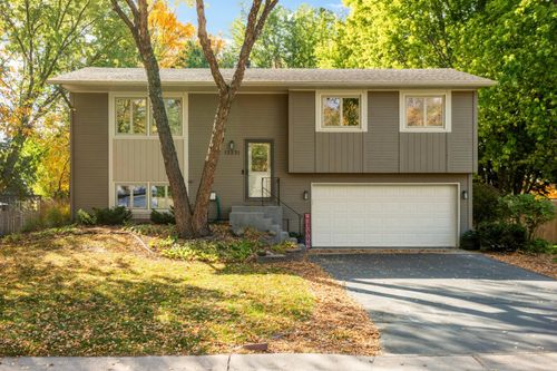 13331 86th Ave N, Maple Grove, MN, 55369-4632 | Card Image
