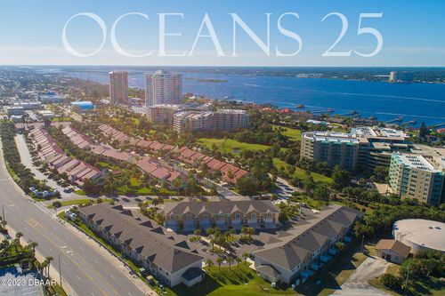 117 Ocean Cir, DAYTONA BEACH SHORES, FL, 32118-0002 | Card Image