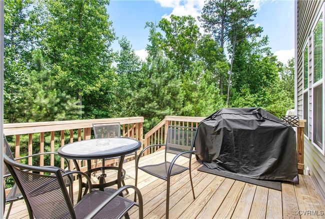 Rear deck, recently powerwashed and ready for summer grilling and entertaining! | Image 40