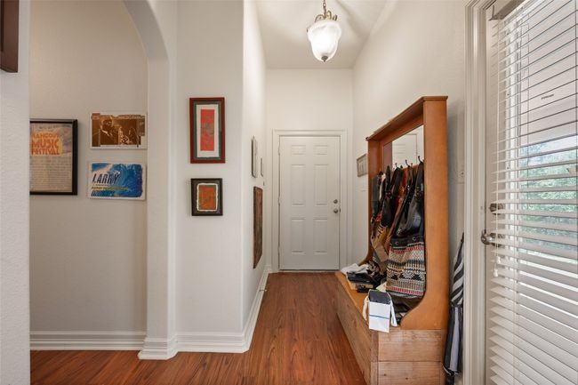 B - 1002 Castile Rd, Home with 3 bedrooms, 2 bathrooms and 3 parking in Austin TX | Image 10