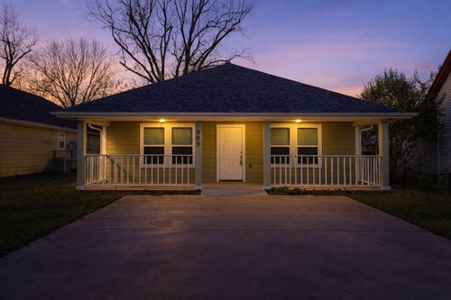 503 Washington St, McGregor, TX, 76657-1641 | Card Image