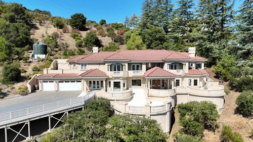11837 Upland Way, Cupertino, CA, 95014 | Card Image