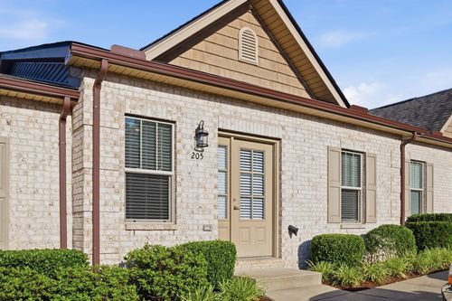 205 Bancroft Ml, Columbia, TN, 38401-0642 | Card Image