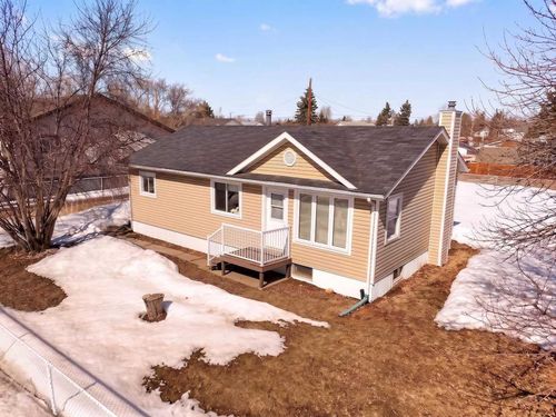 10202 101 Avenue, La Crete, AB, T0H2H0 | Card Image