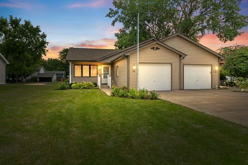 711 Harmony Ct, North Aurora, IL, 60542-1578 | Card Image