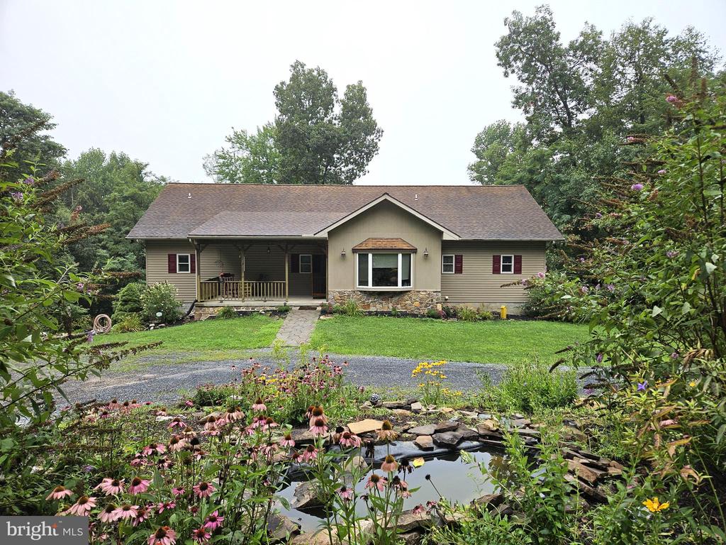 Farmall Rd, Grantville, PA 17028