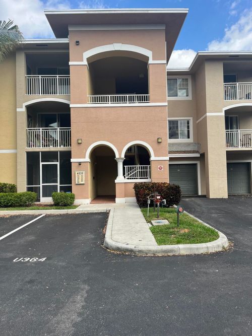 301-6533 Emerald Dunes Dr, West Palm Beach, FL, 33411-2772 | Card Image