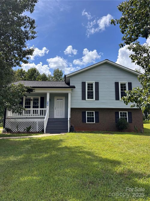 155 Riverside Farm Ln, Hiddenite, NC, 28636-8365 | Card Image