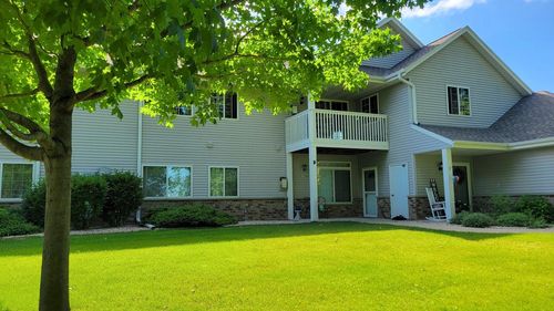 W197N17086 Stonewall Drive, Jackson, WI, 53037 | Card Image