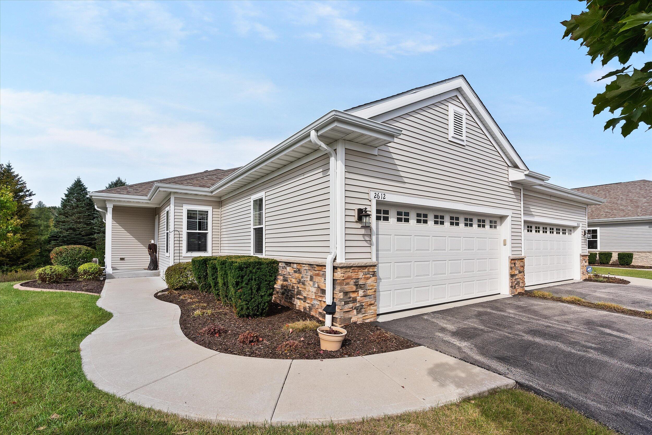 Moraine Ct, West Bend, WI 53095