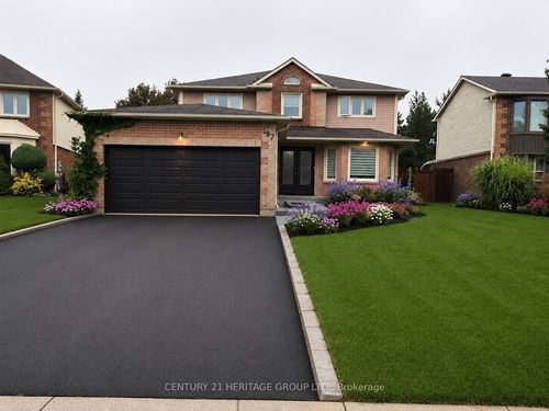187 Glenway Cir, Newmarket, ON, L3Y7S5 | Card Image