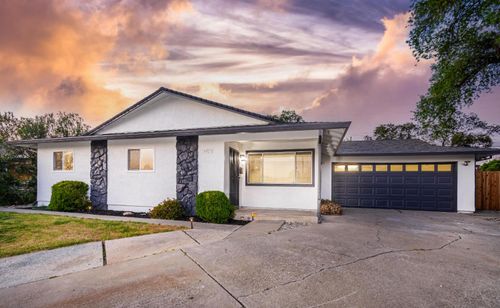 1023 Azure Ct, Roseville, CA, 95678-4038 | Card Image