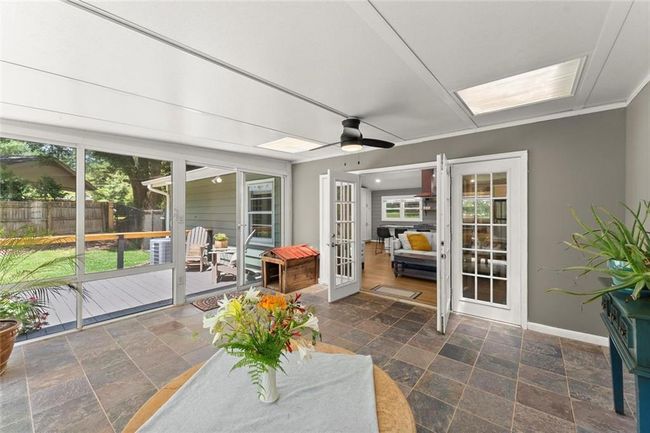 6875 Sunny Brook Ln, House other with 3 bedrooms, 2 bathrooms and 2 parking in Sandy Springs GA | Image 5