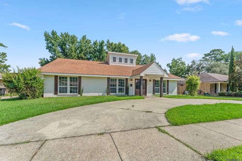8591 Wakefield Ave, Baton Rouge, LA, 70806-7940 | Card Image