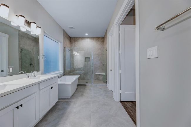 46 Dobbs View Ln, House other with 3 bedrooms, 3 bathrooms and 2 parking in Spring TX | Image 21