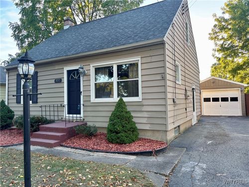 432 74th St, Niagara Falls, NY, 14304-3257 | Card Image