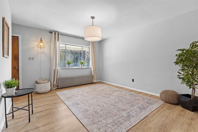 537 6 Th St, House other with 5 bedrooms, 3 bathrooms and 3 parking in Braddock PA | Image 11
