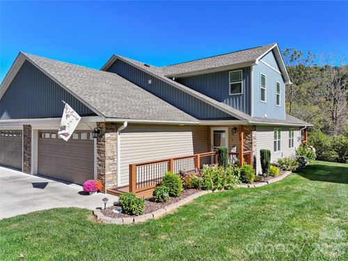 228 February Ln, Waynesville, NC, 28785-0126 | Card Image
