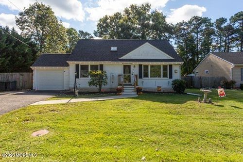37 Mermaid Dr, Manahawkin, NJ, 08050-1848 | Card Image