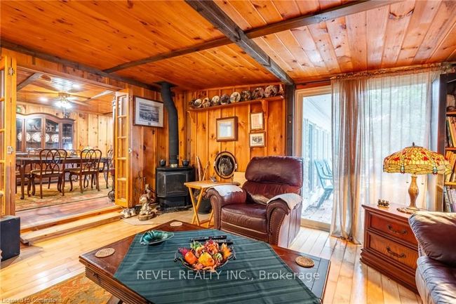 24 Lake Rd, House other with 2 bedrooms, 1 bathrooms and 2 parking in Selkirk ON | Image 23