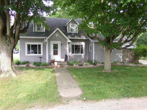 100 S Jackson Street, Millersburg, IN, 46543 | Card Image