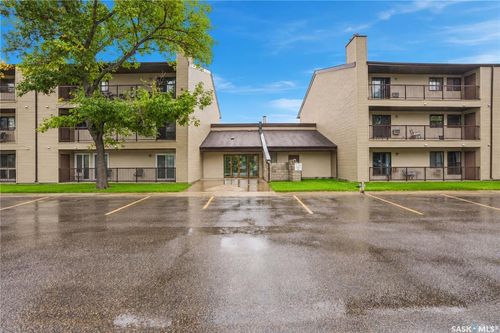 203b-4040 8th Street E, Saskatoon, SK, S7H5L4 | Card Image