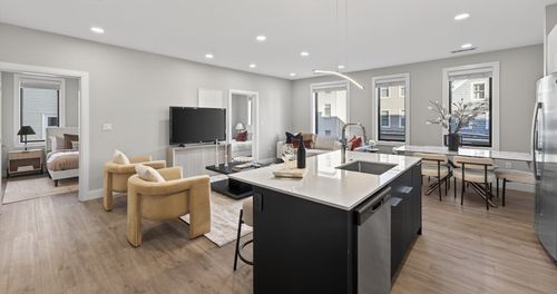 210-656 Saratoga, Boston, MA, 02128 | Card Image