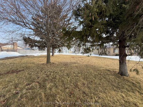 3126 Queen St, Inwood, ON, N0N1K0 | Card Image