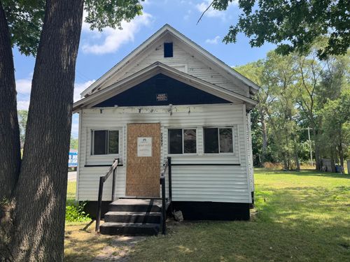 2202 Hoyt St, Muskegon Heights, MI, 49444-1537 | Card Image