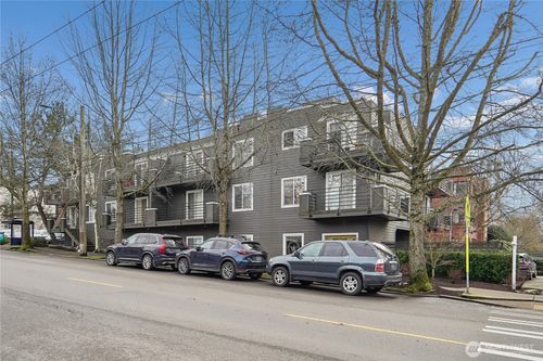 apt-101-115 W Galer St, Seattle, WA, 98119-3354 | Card Image