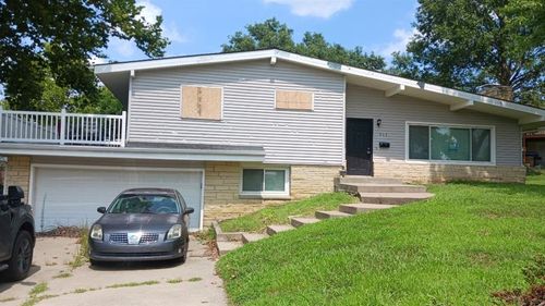 517 Brown Circle Dr, Osawatomie, KS, 66064-1635 | Card Image