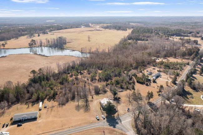 5838 Highway 92, House other with 3 bedrooms, 1 bathrooms and null parking in Enoree SC | Image 17