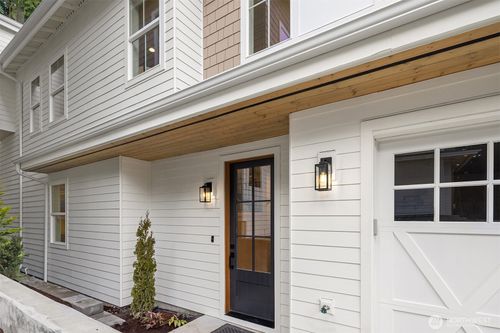 11814 Ne 103rd Pl, Kirkland, WA, 98033-5162 | Card Image