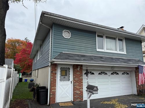 10 Ludwig St, Little Ferry, NJ, 07643-1914 | Card Image