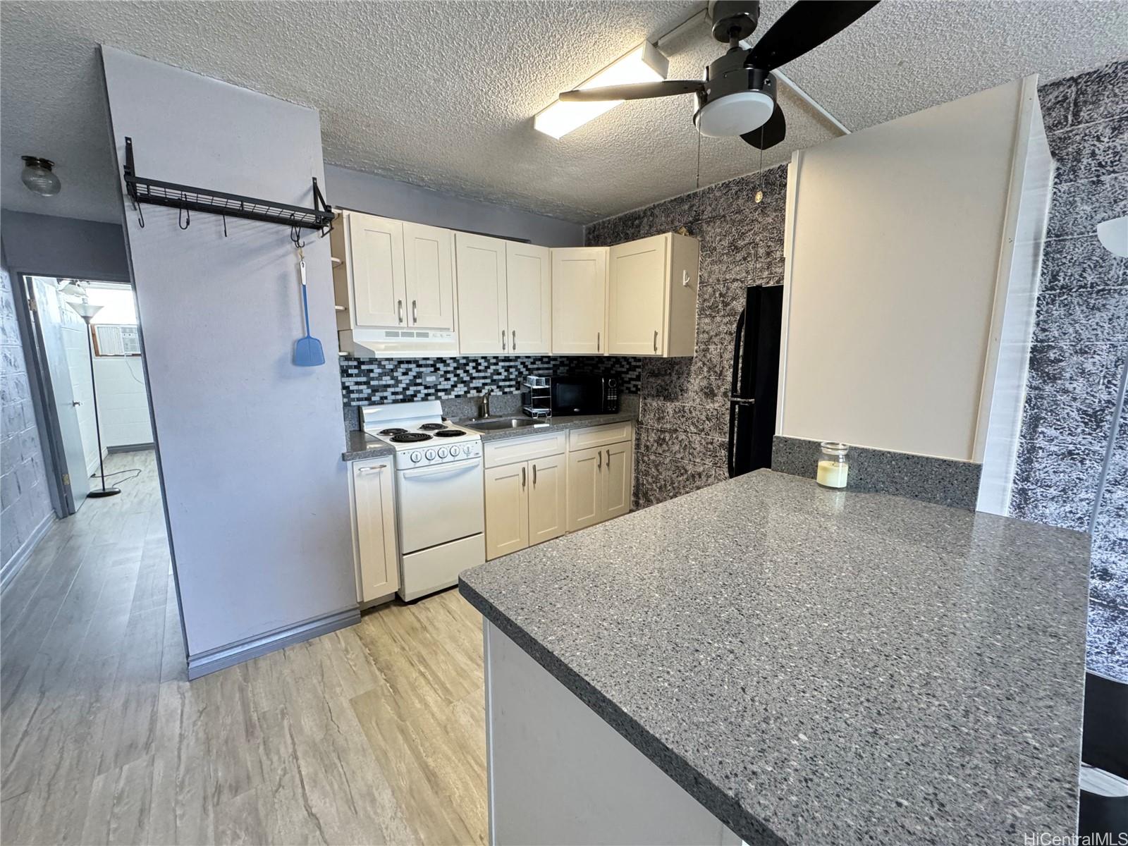 302 98142 Lipoa Place, For Rent in Aiea Zoocasa