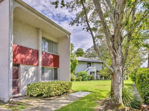 1877 Pine Cone Cir, CLEARWATER, FL, 33760-5351 | Card Image