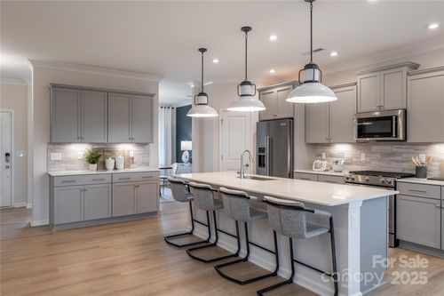 79-5948 Chumbley Point Rd, Charlotte, NC, 28215-0064 | Card Image