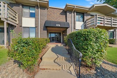 1B - 476 Raintree Court, Condo with 2 bedrooms, 2 bathrooms and 2 parking in Glen Ellyn IL | Image 1