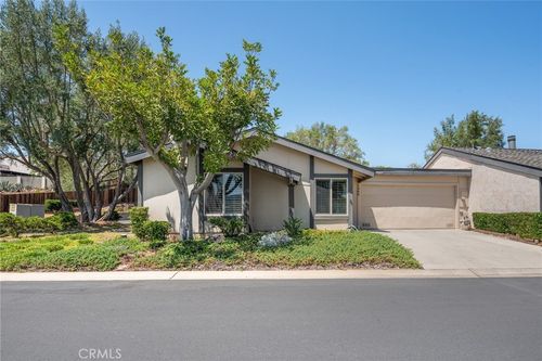1400 Market St, Vista, CA, 92084-3868 | Card Image