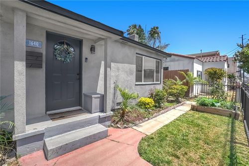 1640 Magnolia Ave, Long Beach, CA, 90813-4130 | Card Image
