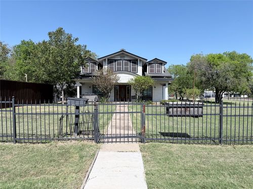 1902 Fort Worth St, Grand Prairie, TX, 75050-5031 | Card Image