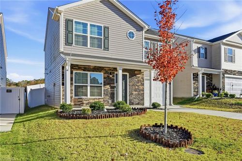 640 Joshua Tree Ln, Winston Salem, NC, 27127-7666 | Card Image