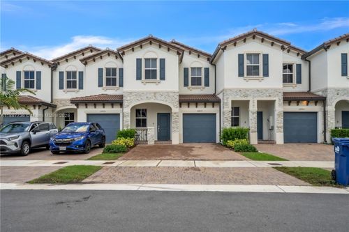12917 Nw 23rd Pl, Miami, FL, 33167-1494 | Card Image