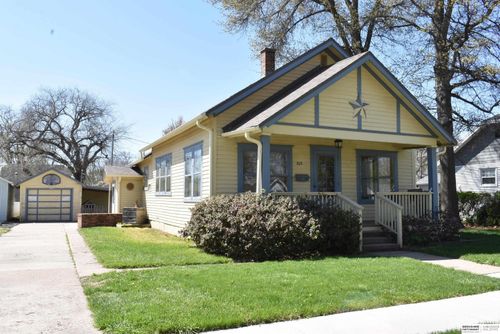825 W 9th St, Fremont, NE, 68025-4009 | Card Image