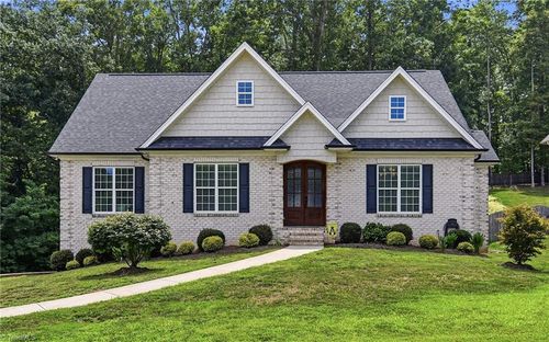 6171 Olde Fields Way, Pfafftown, NC, 27040-8223 | Card Image