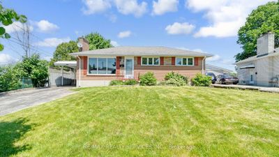 920 Eagle Cres, House other with 3 bedrooms, 2 bathrooms and 3 parking in London ON | Image 1