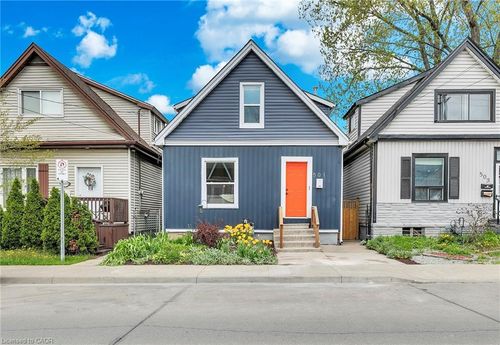 501 Ferguson Ave N, Hamilton, ON, L8L4Z4 | Card Image