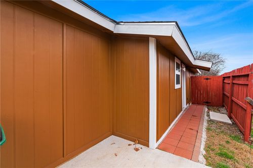 1b-4414 Diane Dr, Austin, TX, 78745-1077 | Card Image