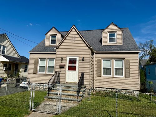 59 Addison St, Waterbury, CT, 06708-4106 | Card Image